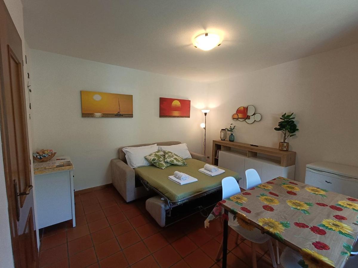 Riva Bianca Castle Holiday Home Lierna Extérieur photo