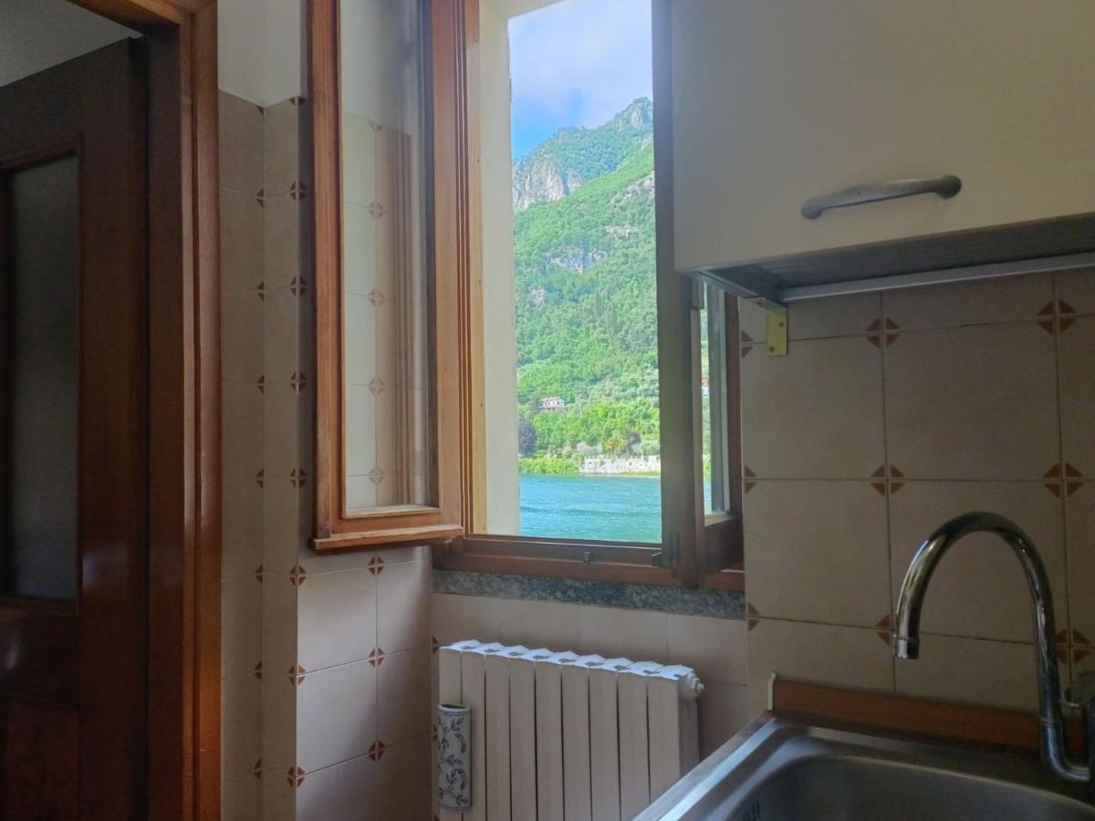 Riva Bianca Castle Holiday Home Lierna Extérieur photo